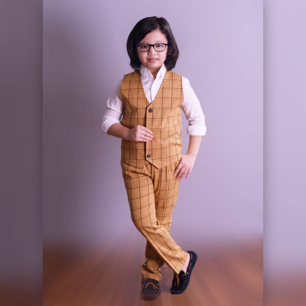 10 Gaya stylish Radja Nasution ini bak ABG, makin menggemaskan