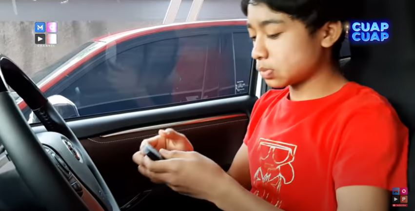 10 Penampakan mobil mewah Betrand Peto, bak kamar pribadi