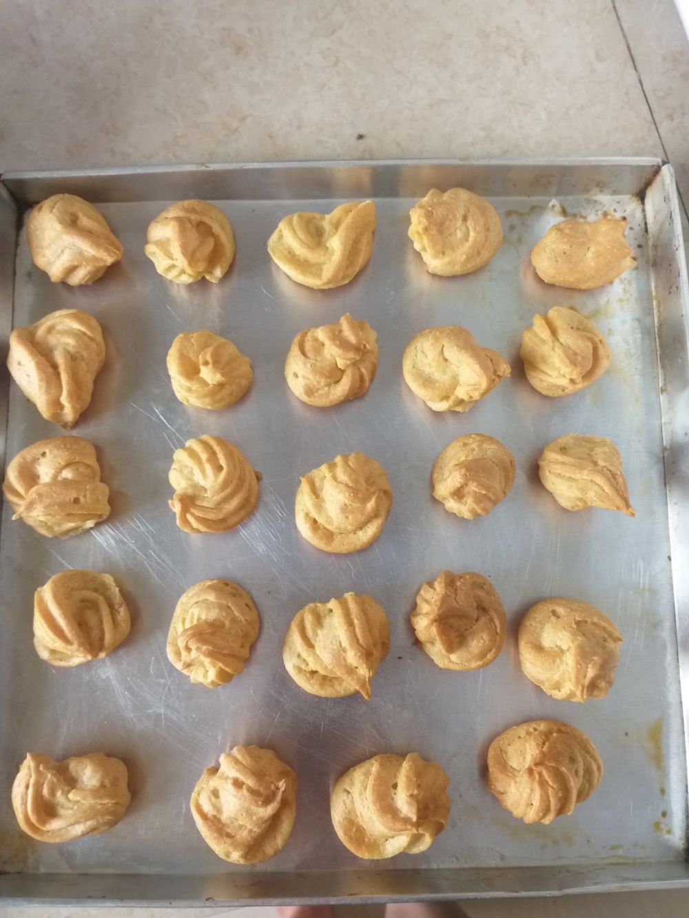 10 Potret kue sus gagal ini bikin geleng-geleng kepala