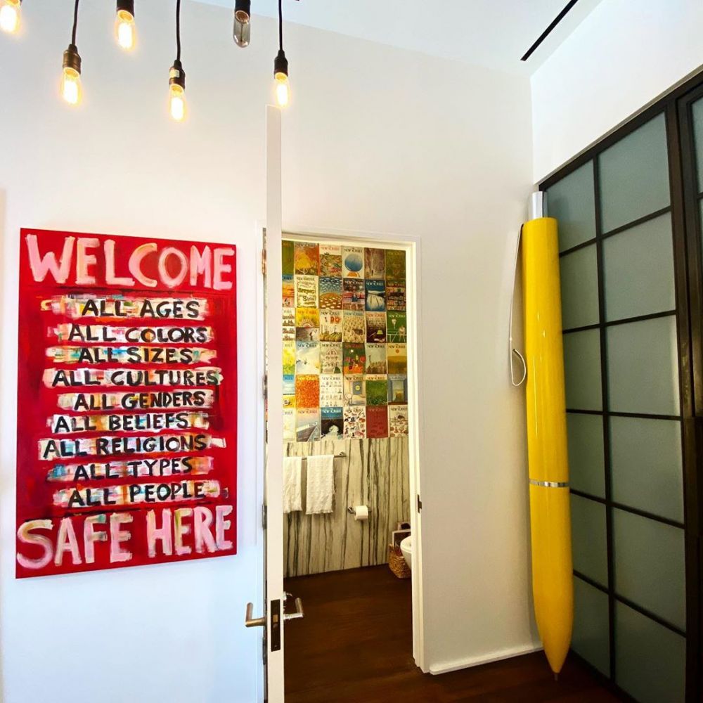 10 Penampakan interior apartemen Gigi Hadid, unik dan artistik