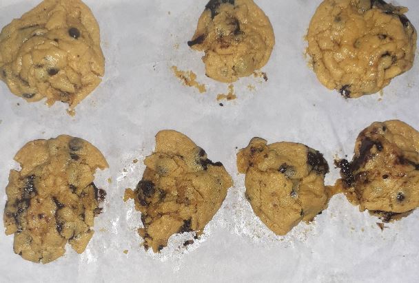 10 Penampakan cookies gagal ala warganet, bikin lapar auto hilang