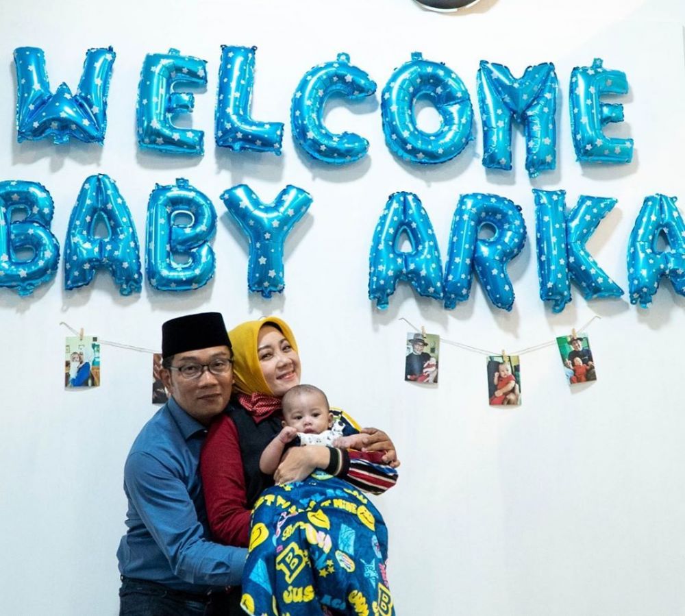 7 Momen manis Ridwan Kamil dan Atalia bareng anak angkatnya