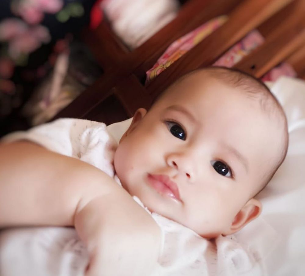 7 Momen manis Ridwan Kamil dan Atalia bareng anak angkatnya