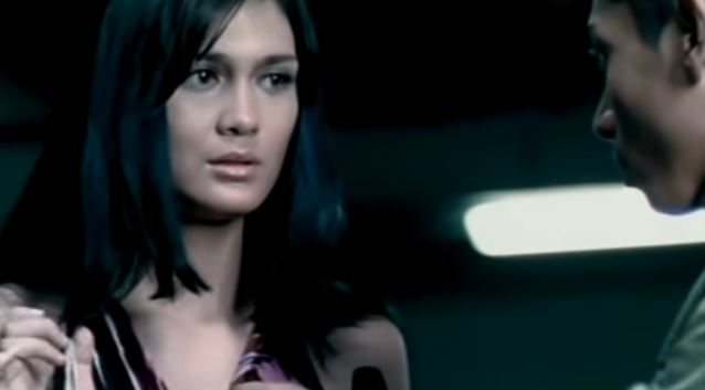 7 Potret cantik Luna Maya jadi model video klip ini bikin nostalgia