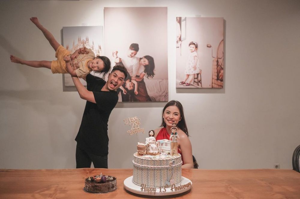 8 Momen perayaan anniversary ke-13 Glenn Alinskie dan Chelsea Olivia