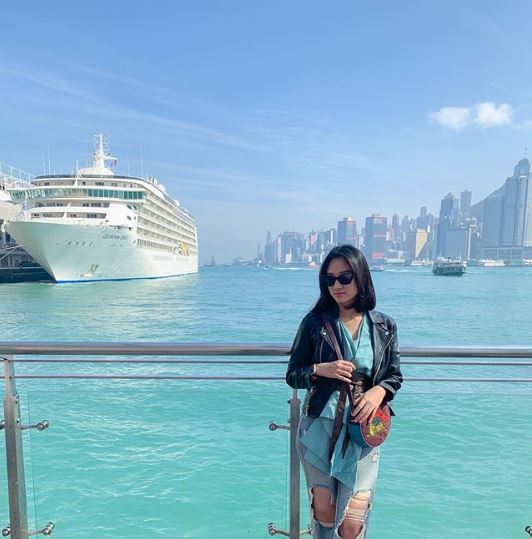 7 Gaya Putty Erwina, wanita yang tampil bareng Richard Kyle di TikTok 