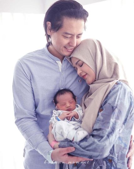 Momen bahagia 5 pasangan seleb rayakan Idul Adha dengan anak pertama
