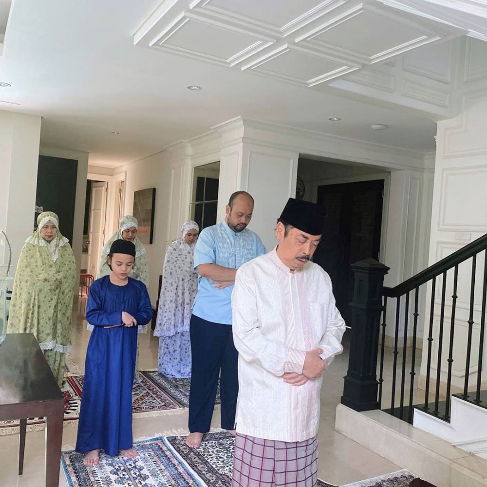 9 Momen haru BCL dan Noah ziarah ke makam Ashraf saat Idul Adha