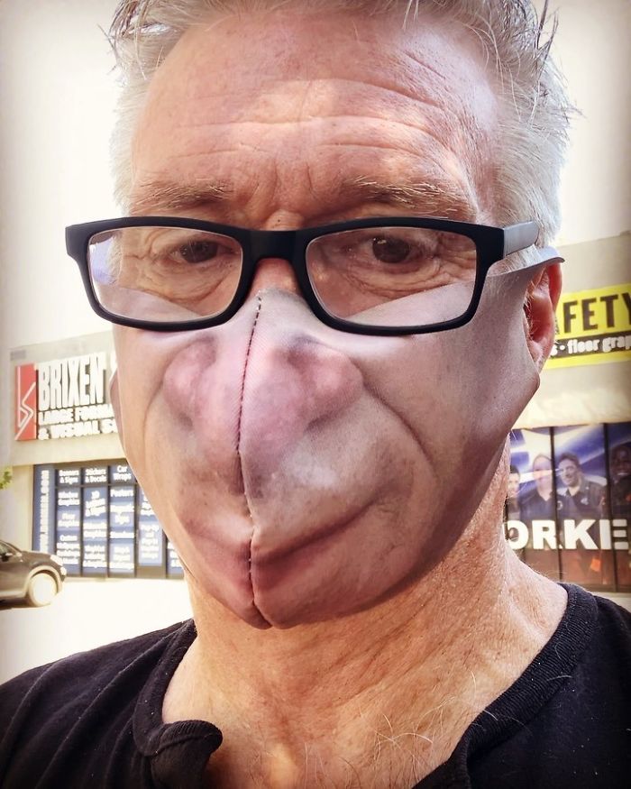 10 Masker ini ubah ekspresi wajah orang, hasil bikin ngakak