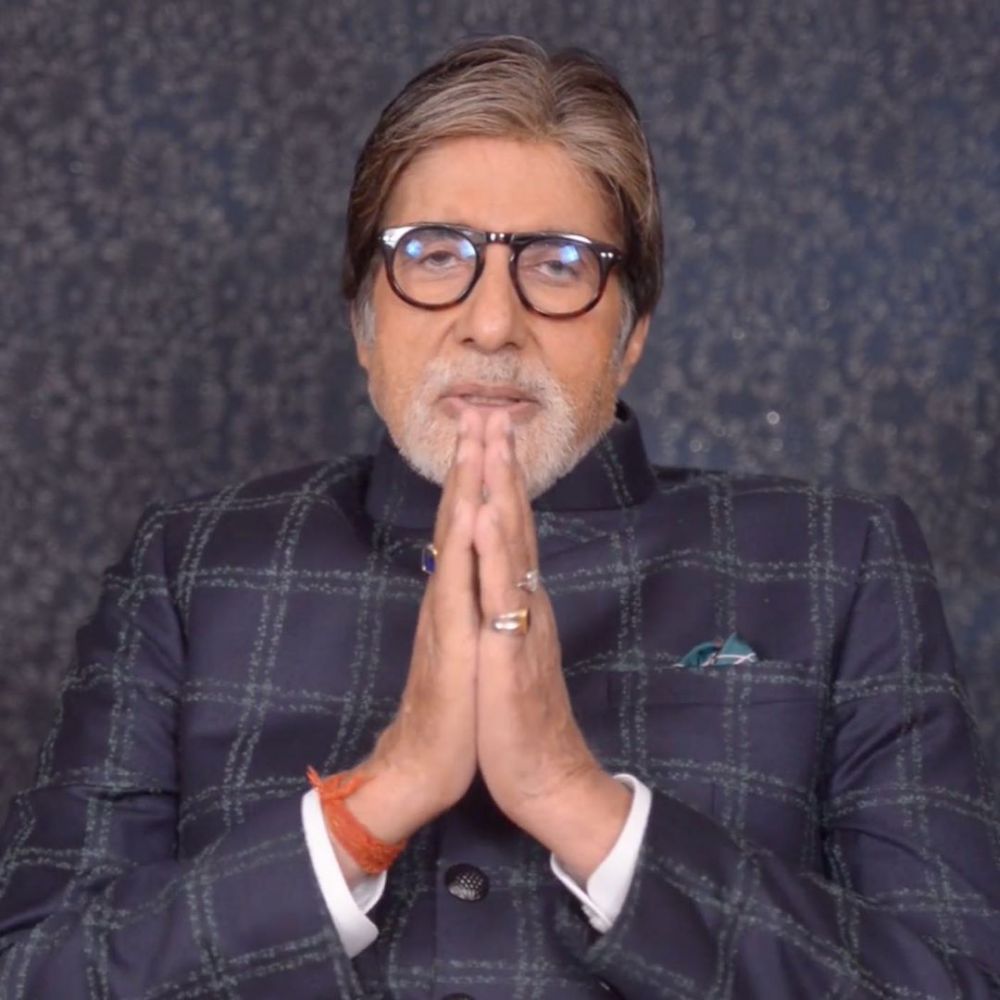 6 Kronologi Amitabh Bachchan terpapar Covid-19 hingga sembuh
