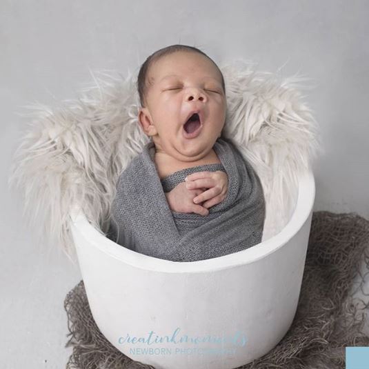 7 Potret newborn anak Nabila Putri bertema otomotif, gayanya gemesin