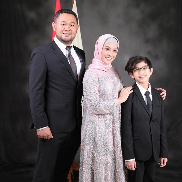 10 Potret kebersamaan Rachel Maryam dan suami yang jarang tersorot