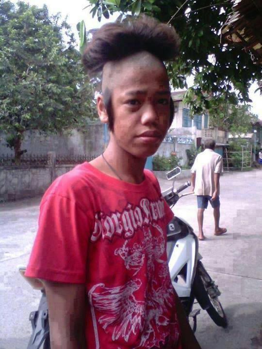 10 Potret kelakuan lucu orang mempercantik diri, nyeleneh banget