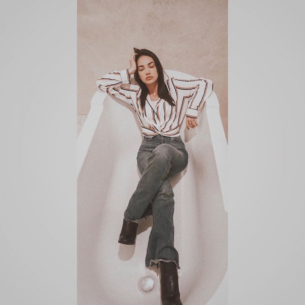 Gaya pemotretan 8 pesinetron cantik di bathtub, bikin susah kedip