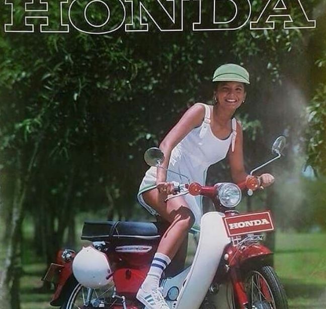 8 Potret lawas Christine Hakim, bukti cantik sejak muda