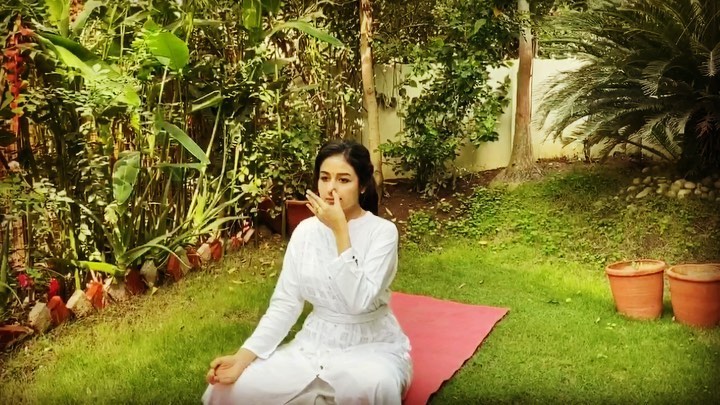 7 Penampakan rumah Paridhi Sharma 'Jodha Akbar', etnik dan asri