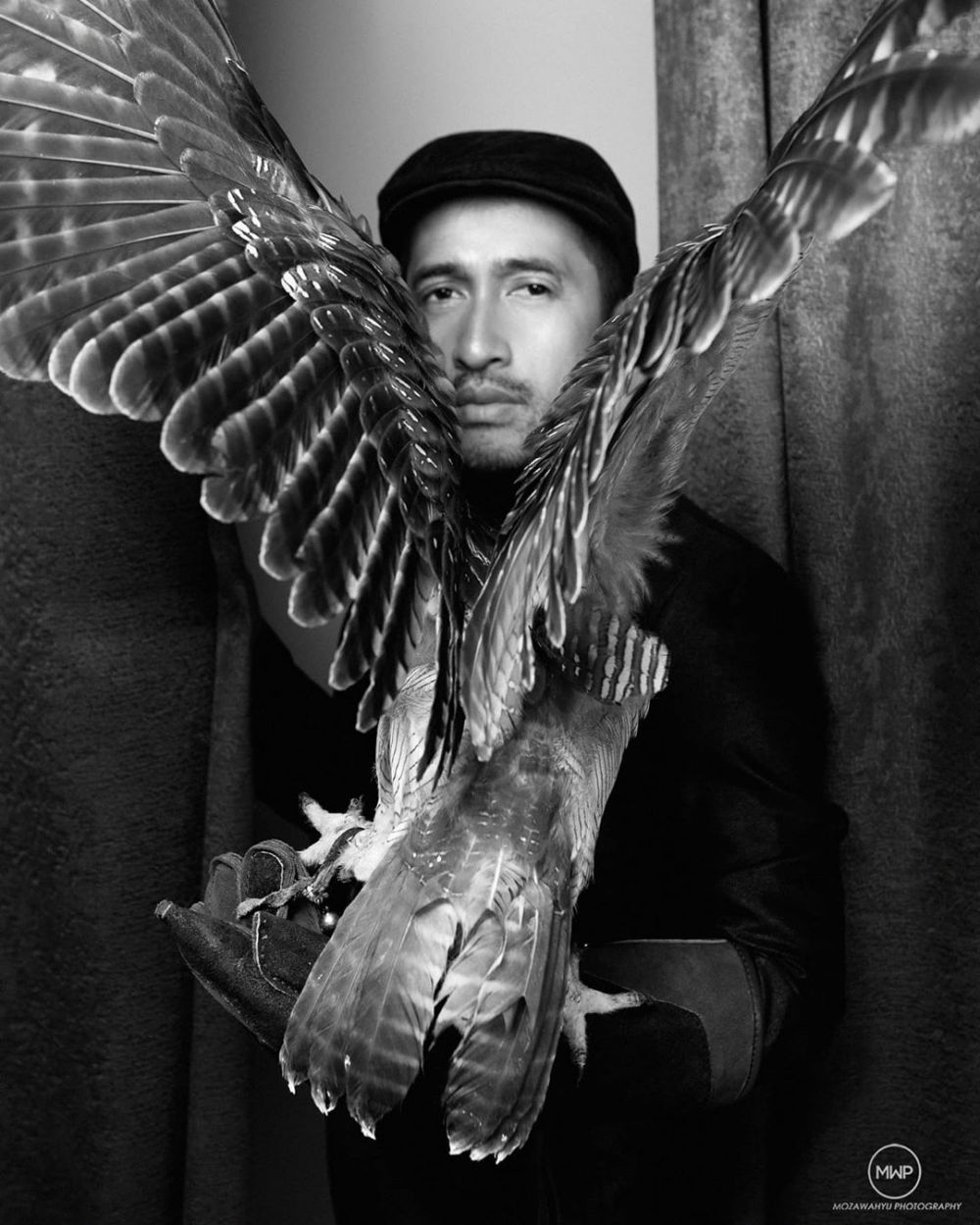 7 Gaya pemotretan Irfan Hakim dengan hewan, hasilnya kece abis