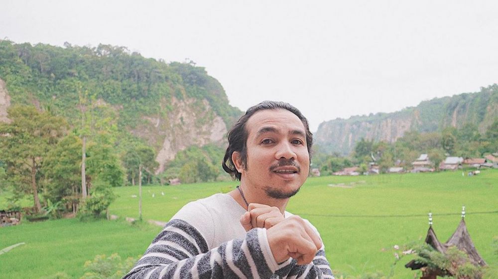 Jarang muncul di TV, ini 9 potret terbaru Ricky Komo 'Katakan Putus'