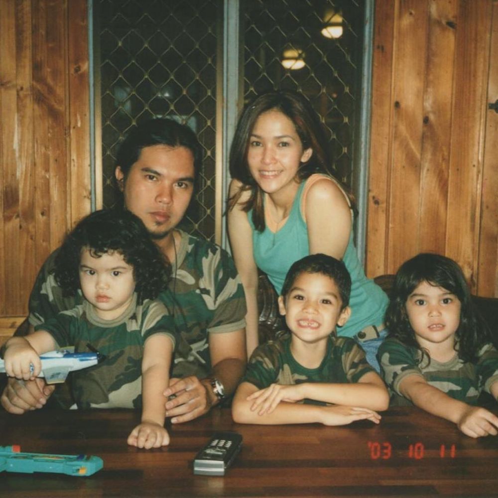 6 Foto kenangan masa kecil Al, El, dan Dul bareng orangtuanya