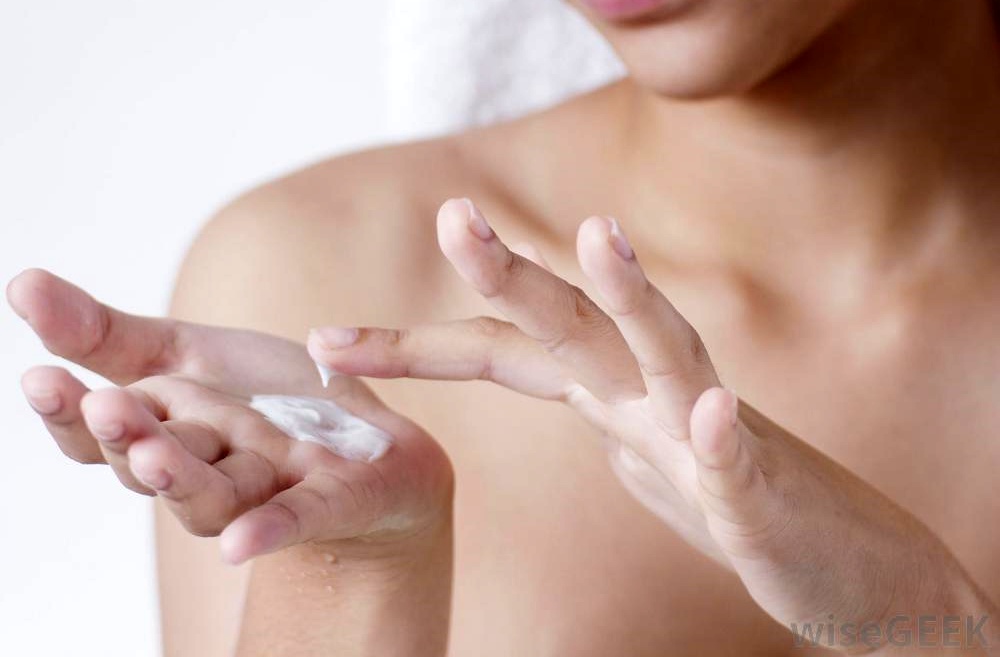 5 Tips mengatasi tangan kering akibat keseringan pakai handsanitizer
