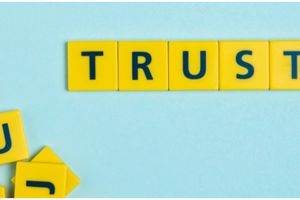 40 Kata-kata keren tentang kepercayaan, kunci kekuatan hubungan