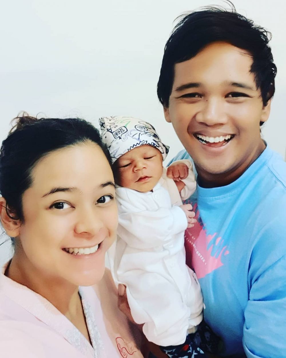 8 Momen bahagia Cantika Felder usai lahirkan anak pertama