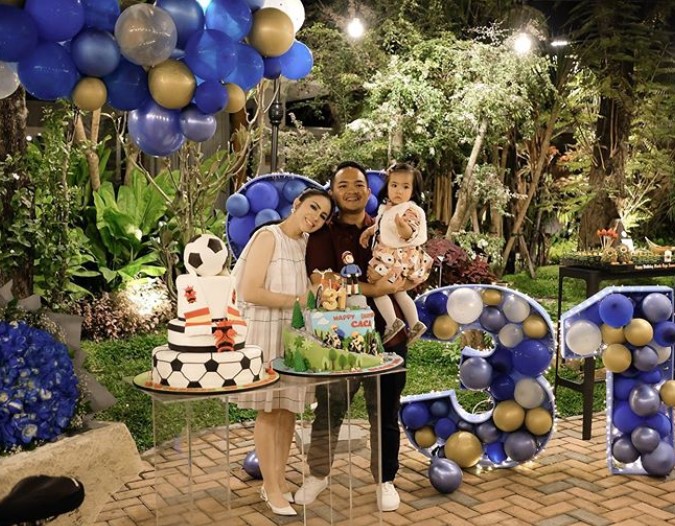 10 Momen ultah Reza Samudra suami Momo Geisha, penuh kesederhanaan