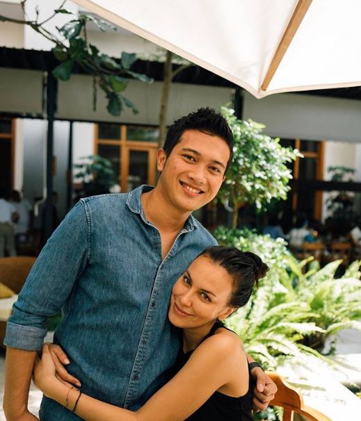 8 Momen keakraban Sophia Latjuba dengan Eva Celia dan pacarnya