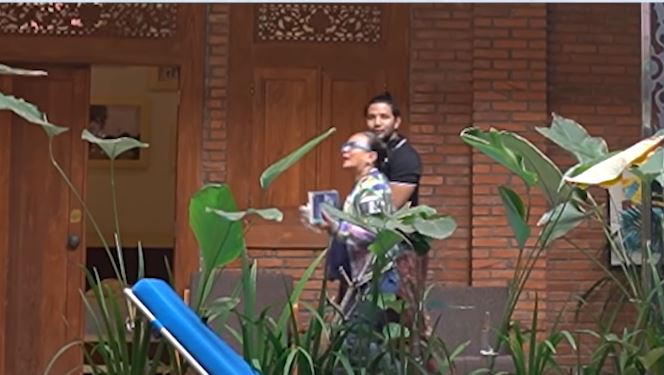 Cerita pertemuan Ammar Zoni dengan ibu angkatnya ini bikin haru