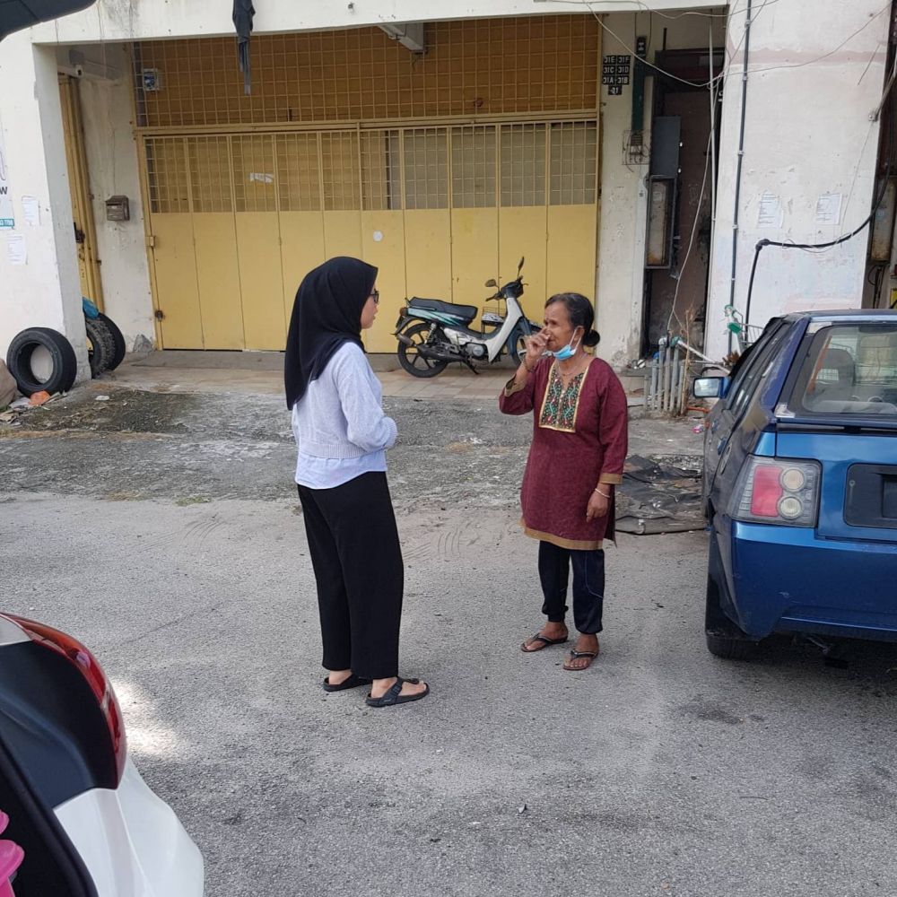 Kisah haru pejuang kanker bertahan hidup dengan jualan nasi lemak