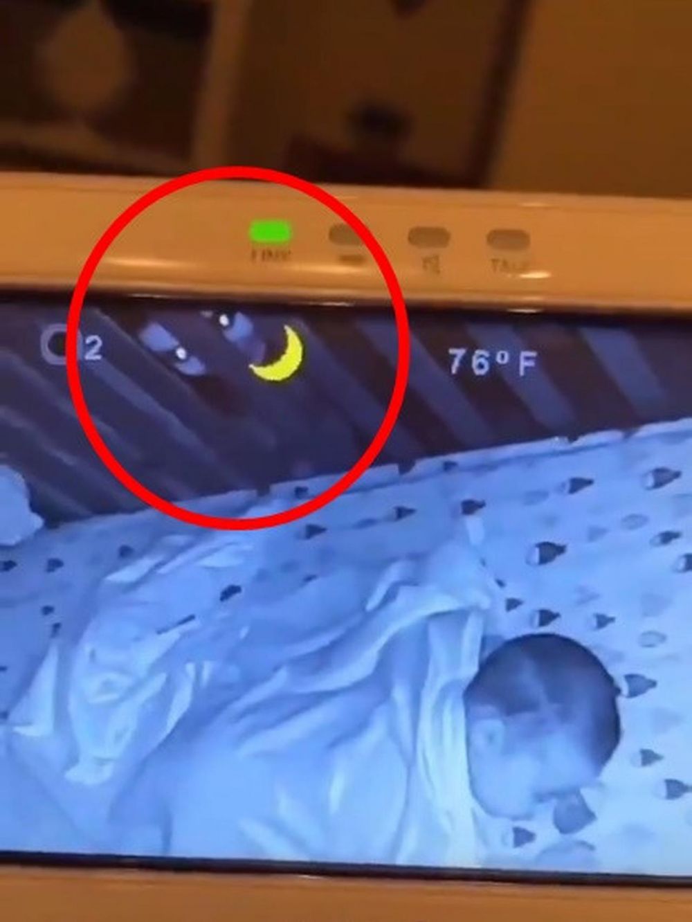 Viral penampakan terekam CCTV di kamar bayi, ini faktanya