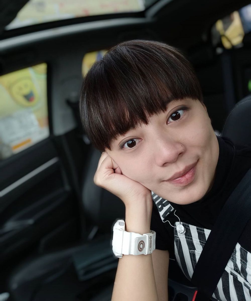 10 Potret terbaru Leony Trio Lwek Kwek, tampil dengan rambut pendek