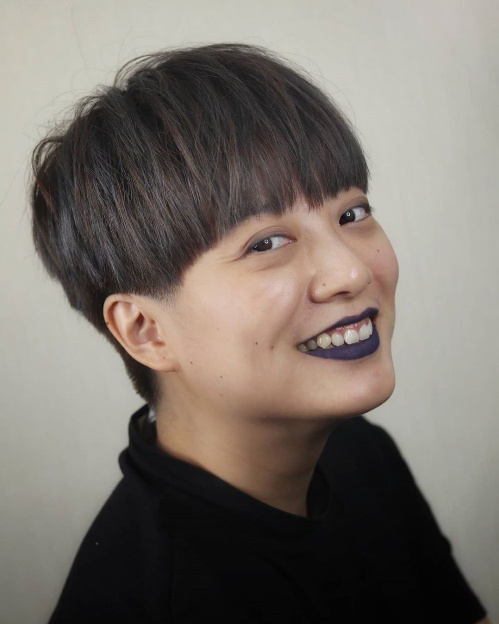 10 Potret terbaru Leony Trio Lwek Kwek, tampil dengan rambut pendek