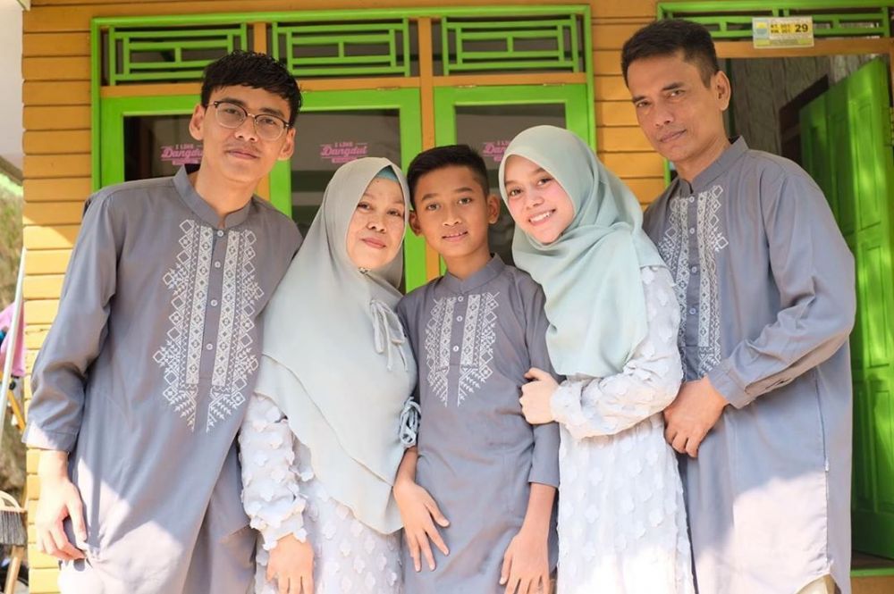 7 Momen kebersamaan Lesty Kejora & keluarga yang jarang terekspos