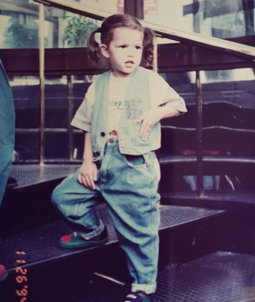 Potret masa kecil 8 seleb berdarah Inggris, cantik dan lucu