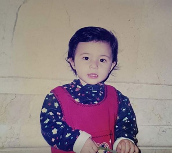 Potret masa kecil 8 seleb berdarah Inggris, cantik dan lucu