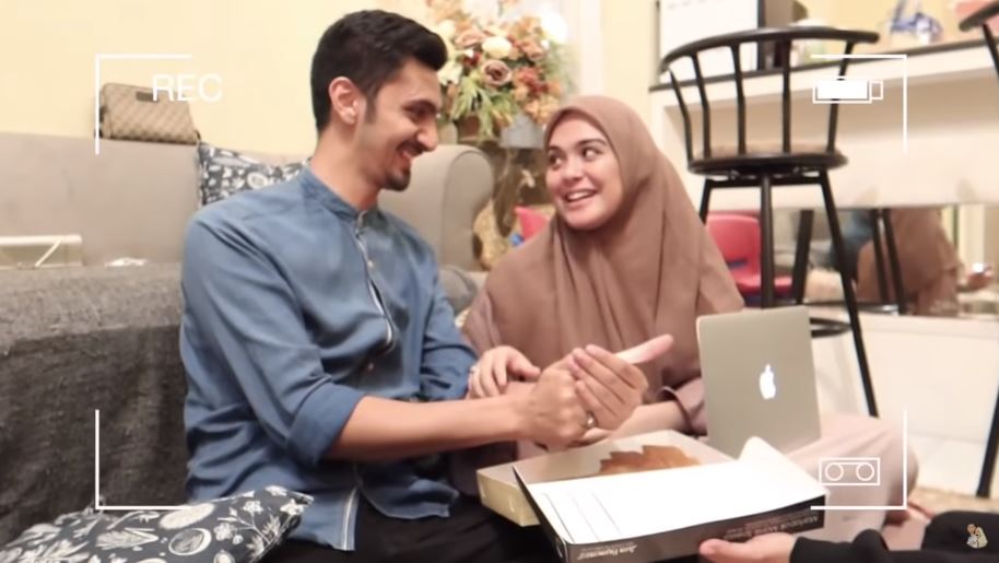 9 Potret ulang tahun Vebby Palwinta ke-24, penuh kejutan