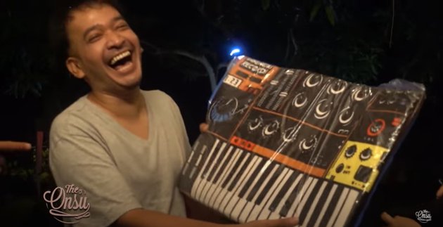 10 Momen perayaan ultah ke-37 Ruben Onsu, penuh kejutan kado unik