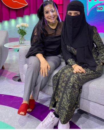 6 Potret terbaru Five Vi yang kini mantap berhijrah