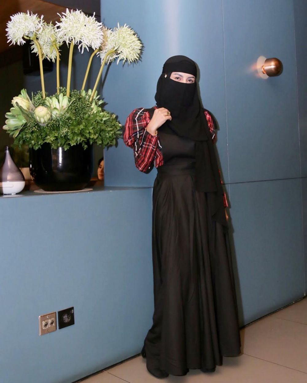 6 Potret terbaru Five Vi yang kini mantap berhijrah