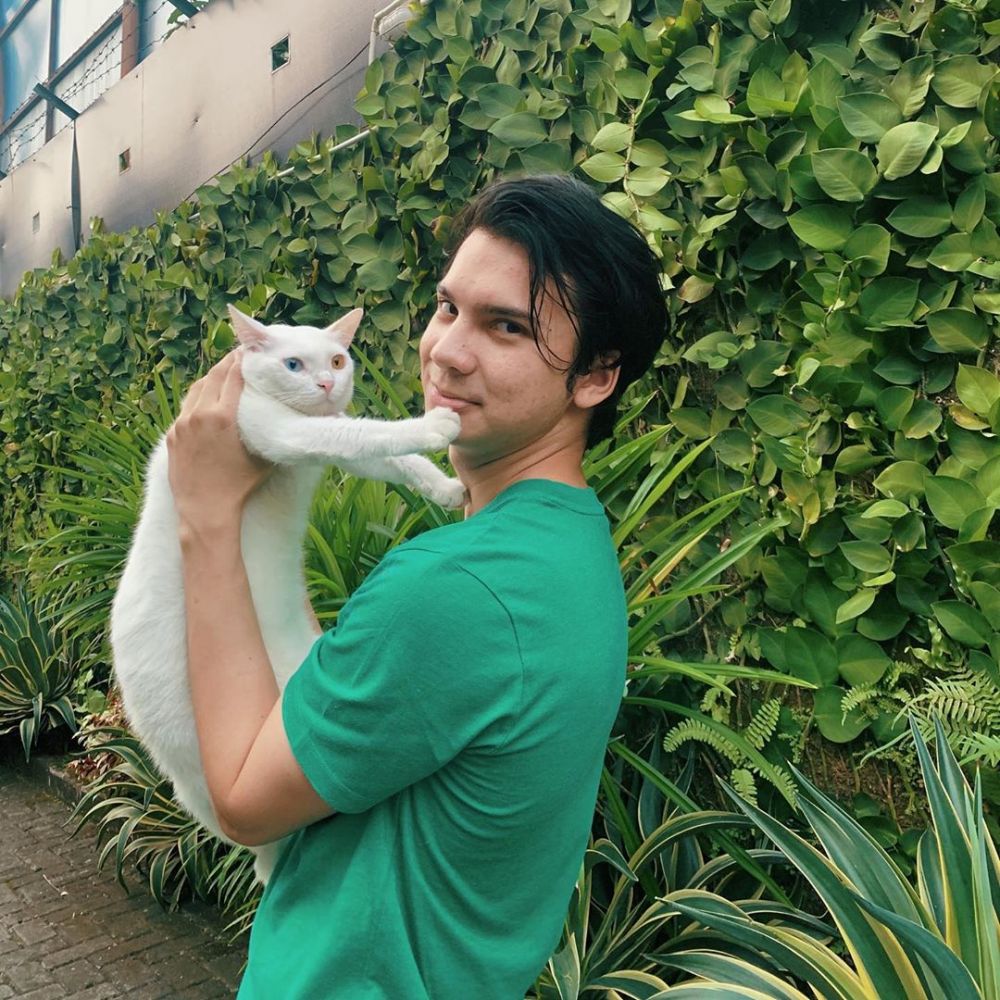 Potret 5 seleb ganteng jadi bintang iklan saat masih kecil, manglingi