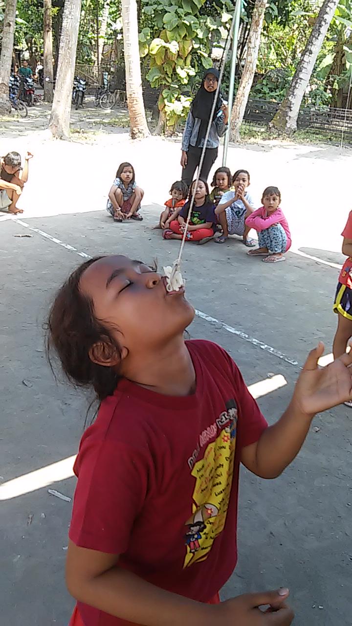 10 Potret lucu ekspresi orang rayakan 17 Agustus, penuh antusias