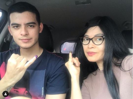 Jarang terekspos, ini 7 momen kedekatan Ciccio Manassero dengan mama