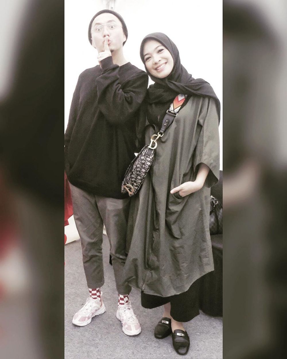 11 Tahun bersama, ini 8 potret mesra Omesh dan istri bak pacaran