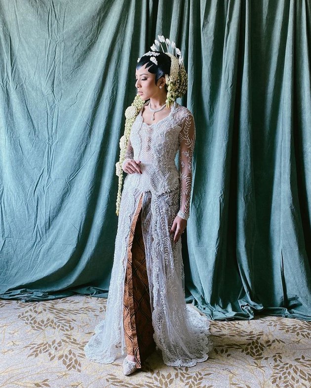 11 Momen akad nikah Arya Bakrie dan Vannya, berbalut adat Jawa