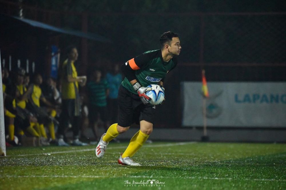 8 Gaya Raffi Ahmad bermain sepak bola, bak atlet profesional