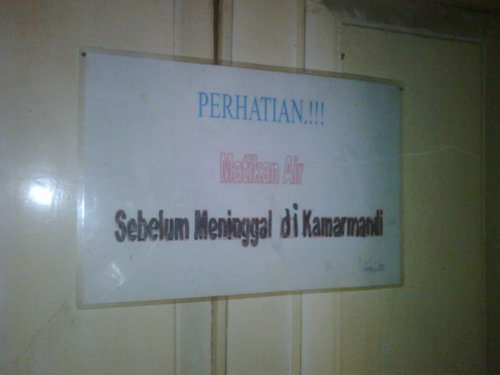 8 Tulisan peringatan lucu dari ibu kos ini bikin tepuk jidat