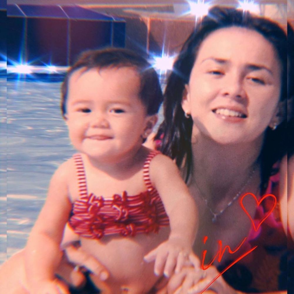 10 Potret masa kecil Beby Tsabina, imut dan menggemaskan