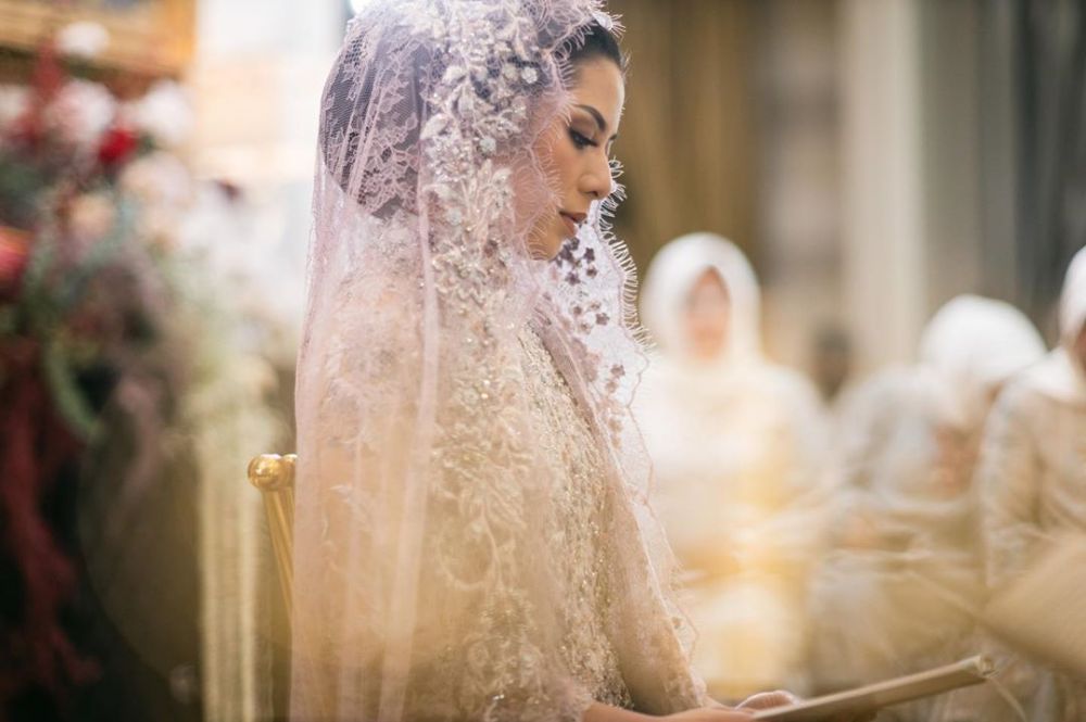 8 Momen pengajian pernikahan Vannya Istarinda, khidmat dan penuh haru