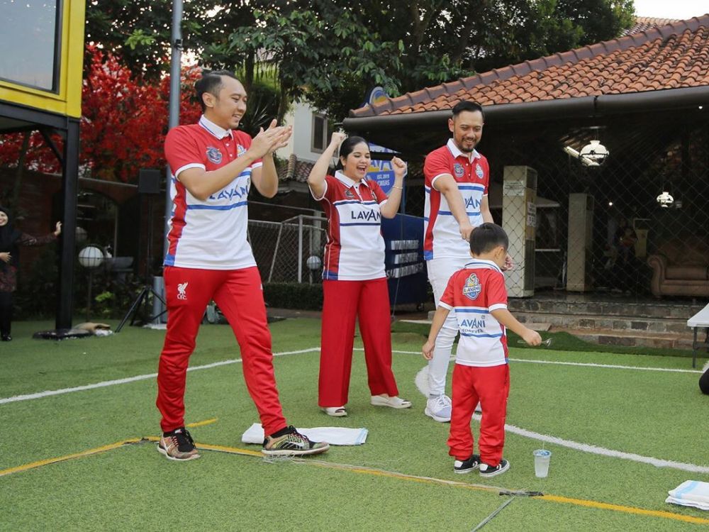 10 Potret keluarga Yudhoyono rayakan 17 Agustus, gelar berbagai lomba